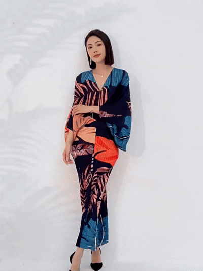 Leaf Print Pleated