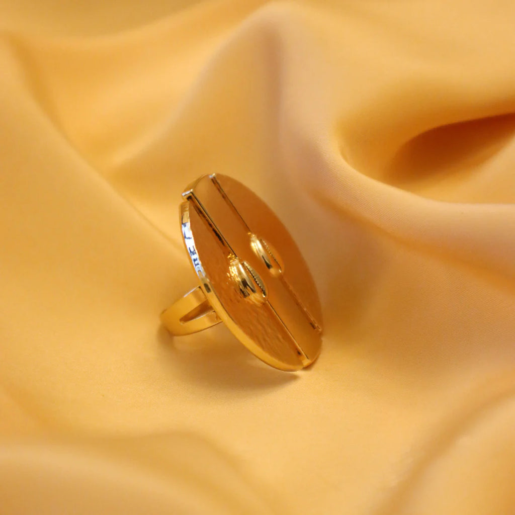 Sela Brass Ring