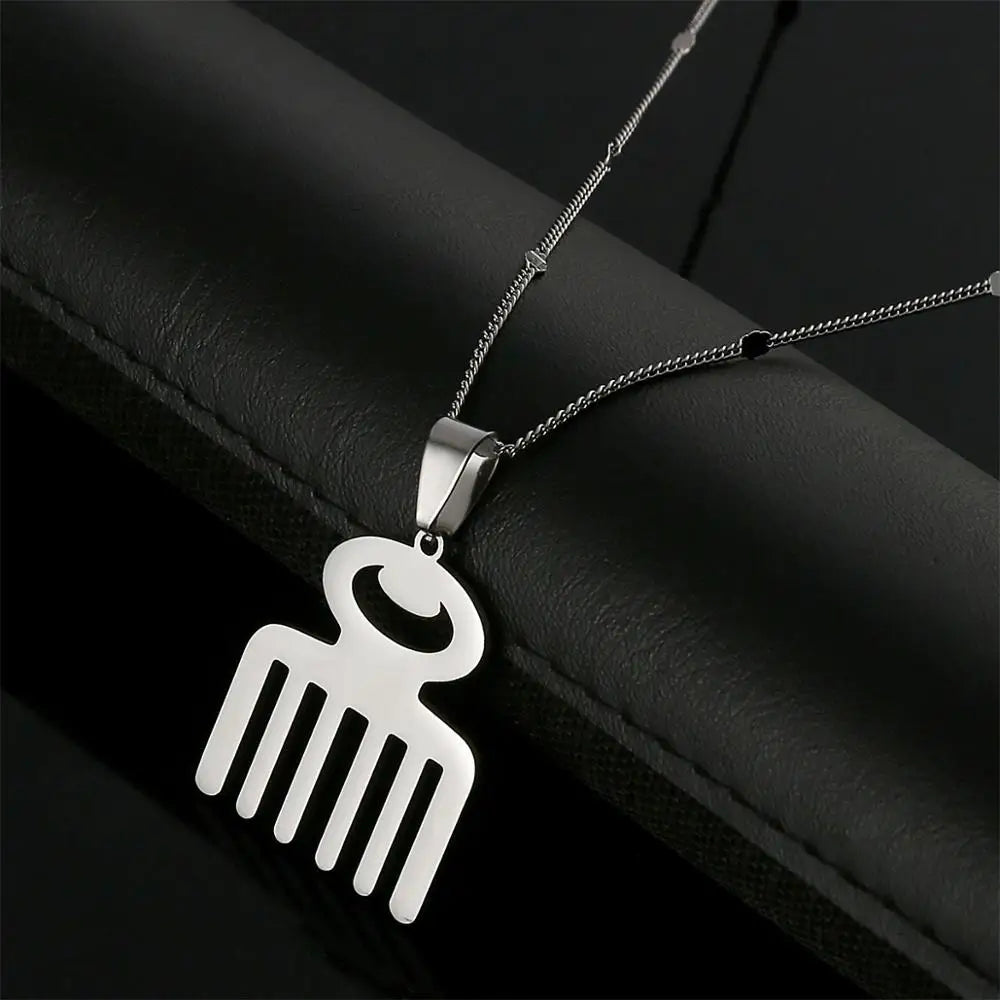 Duafe Comb Necklace