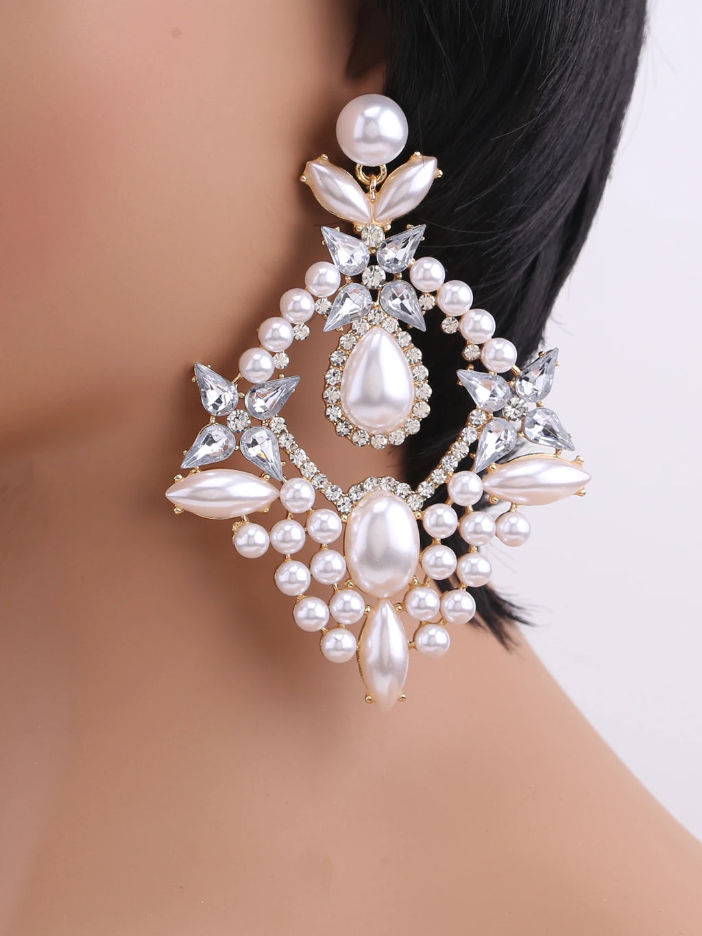 Lucy Bridal Earrings