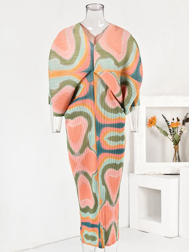 Cyandra Abstract Pleated