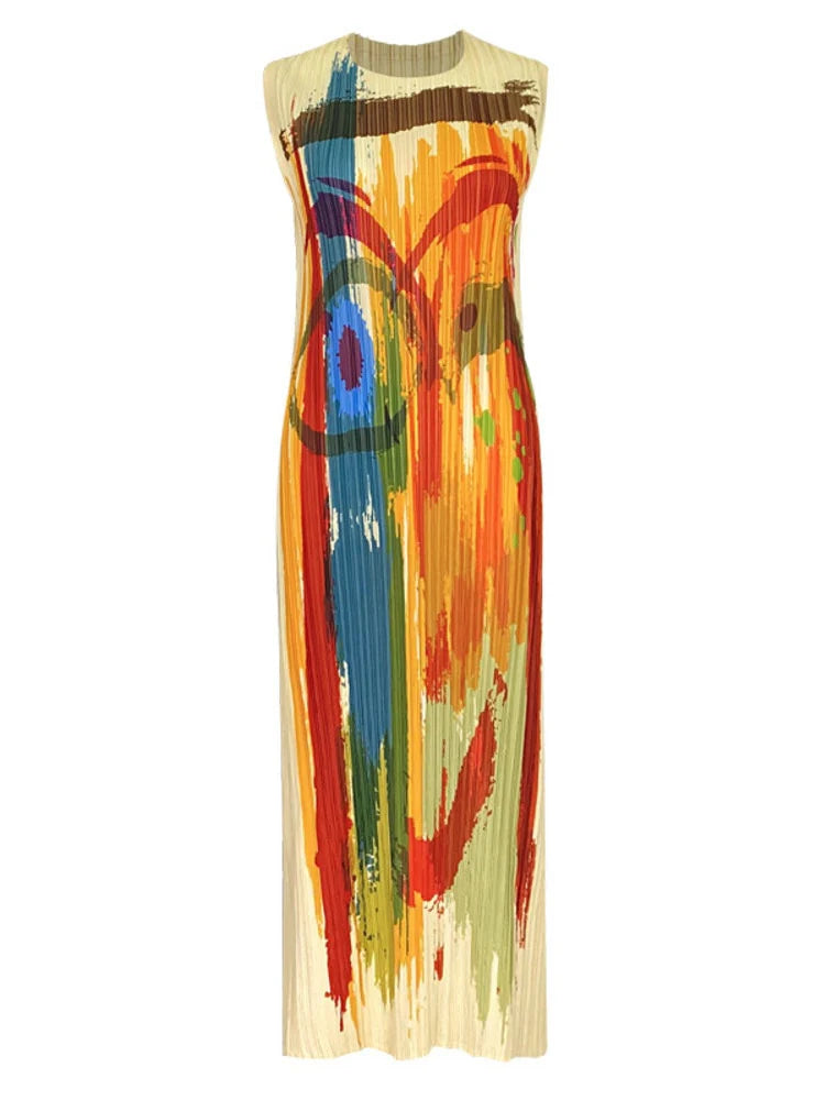 Manlleu Abstract Pleated