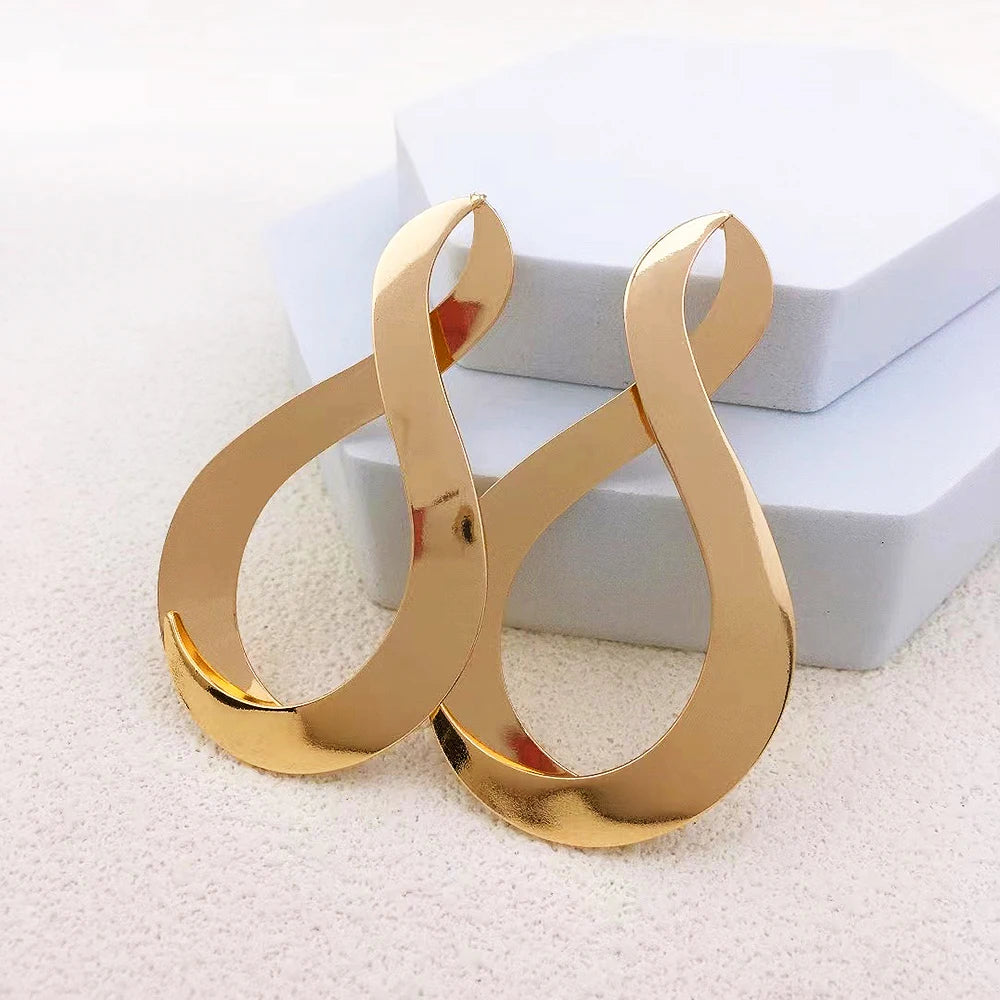 Atee Minimalist Earrings