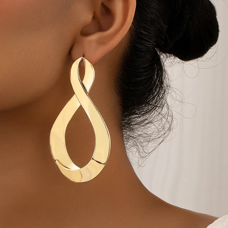 Atee Minimalist Earrings