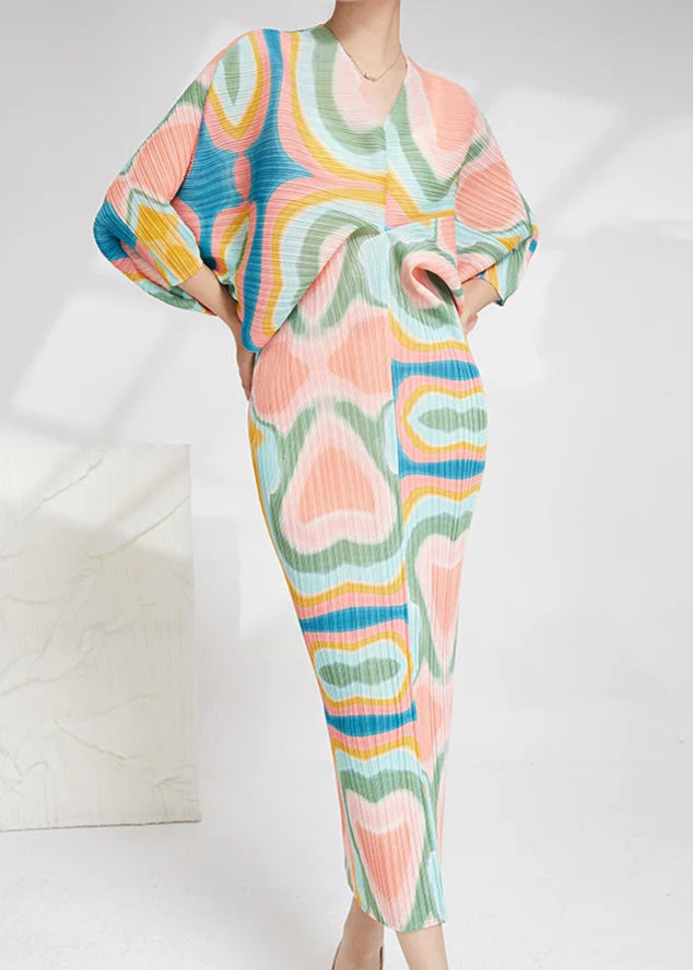 Cyandra Abstract Pleated