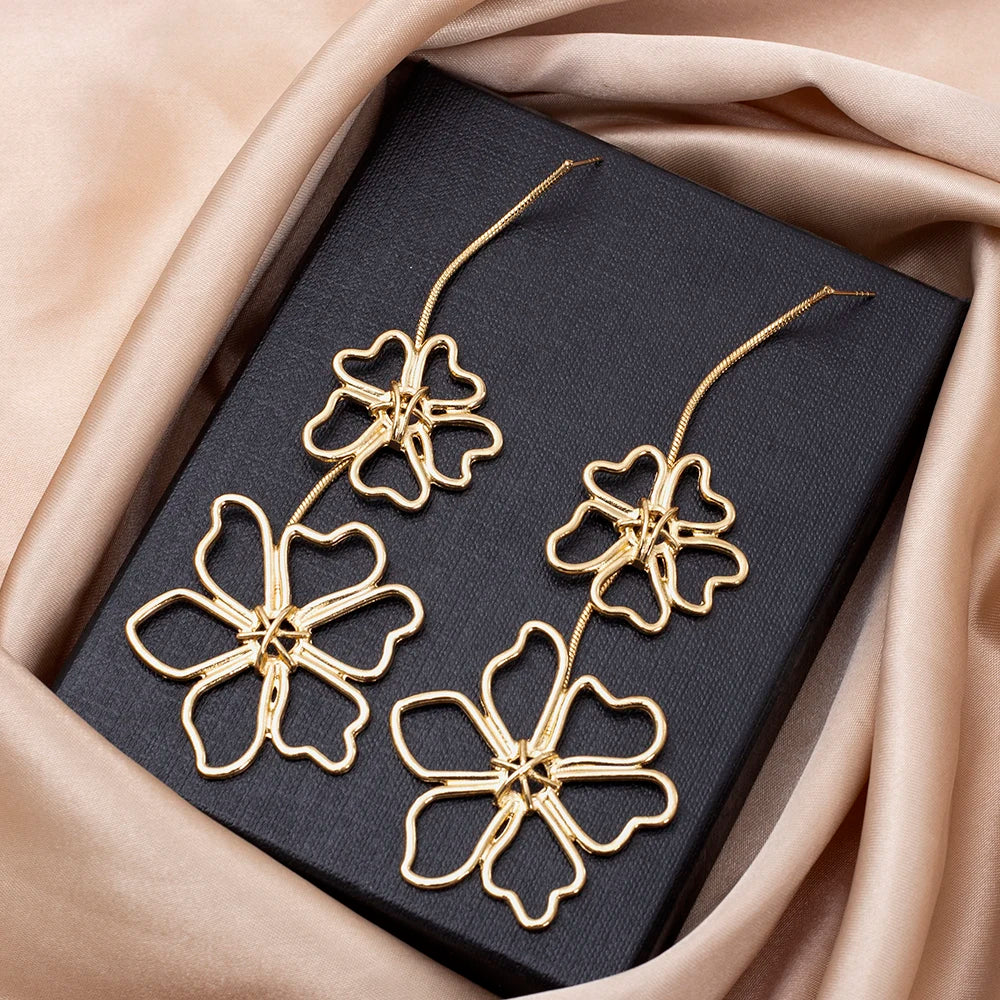 Daisy Drop Earrings