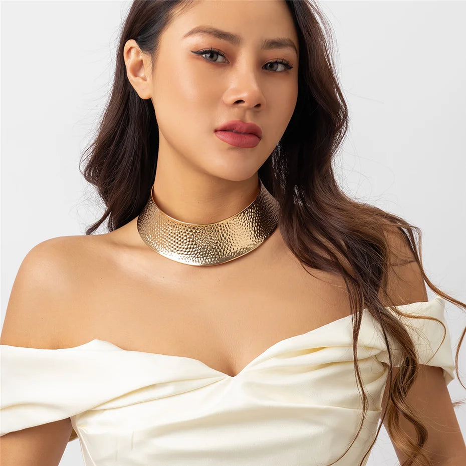 Neeya Brass Choker