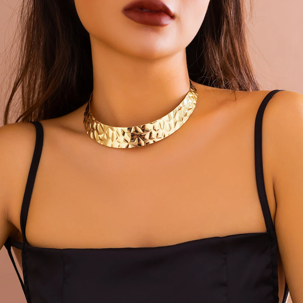 Morire Statement Choker