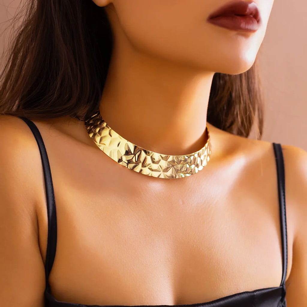 Morire Statement Choker