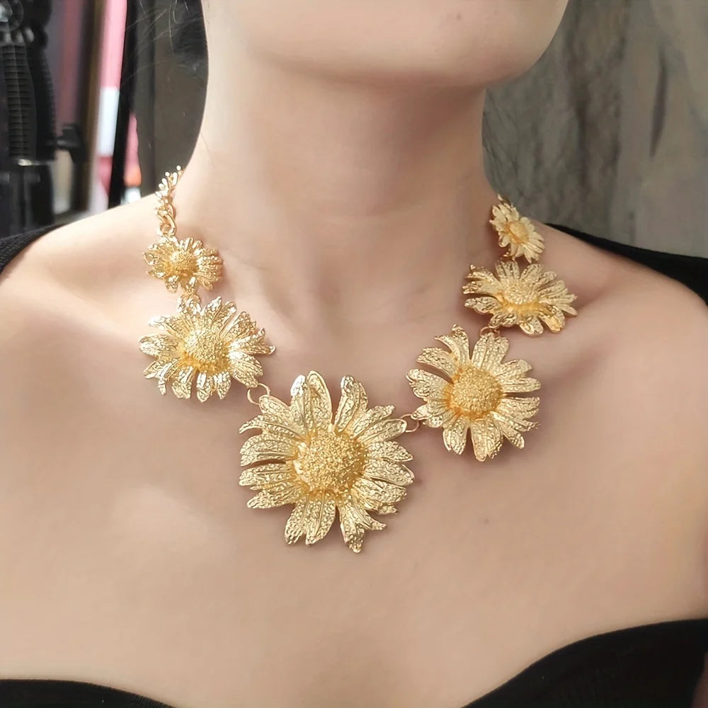 Asie Floral Necklace Set