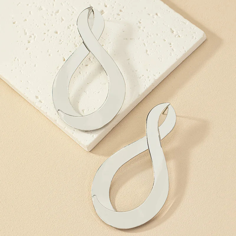 Atee Minimalist Earrings