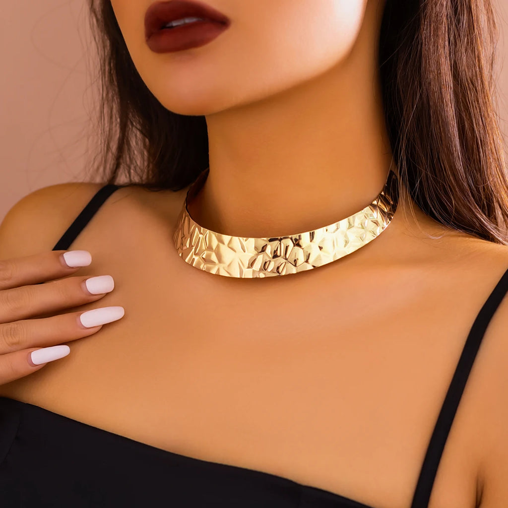 Morire Statement Choker