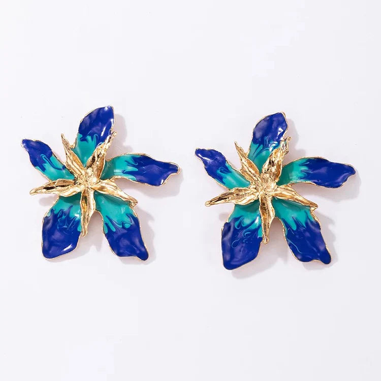 Iris Statement Stud